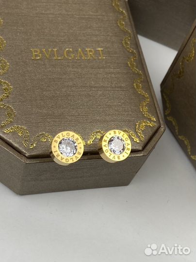 Серьги пусеты Bvlgari lux тренд 2025