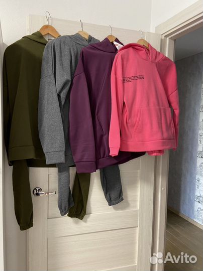 Спортивный костюм с начесом осень 42,44,46