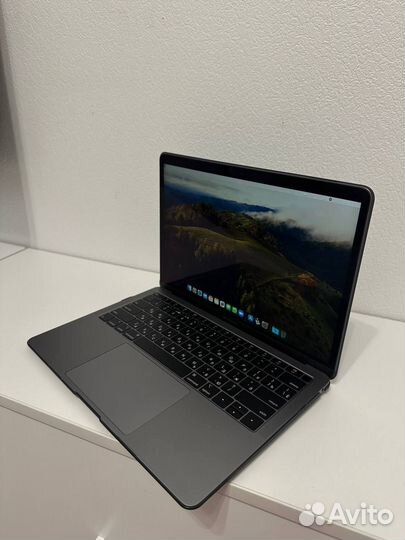 MacBook Air 13 (2019, Retina)