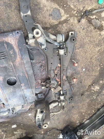 Подрамник Ford Focus 2