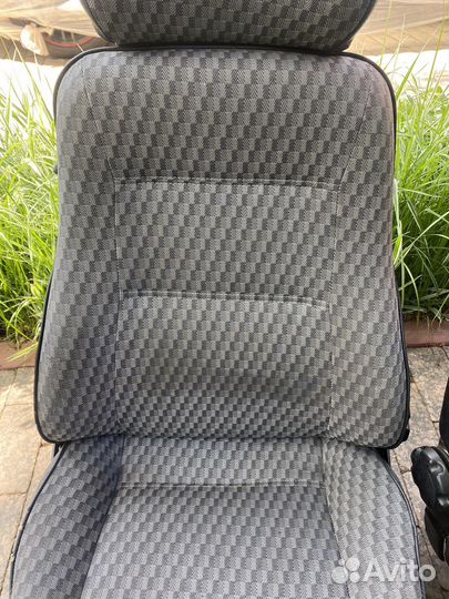 Продам сиденья от нивы