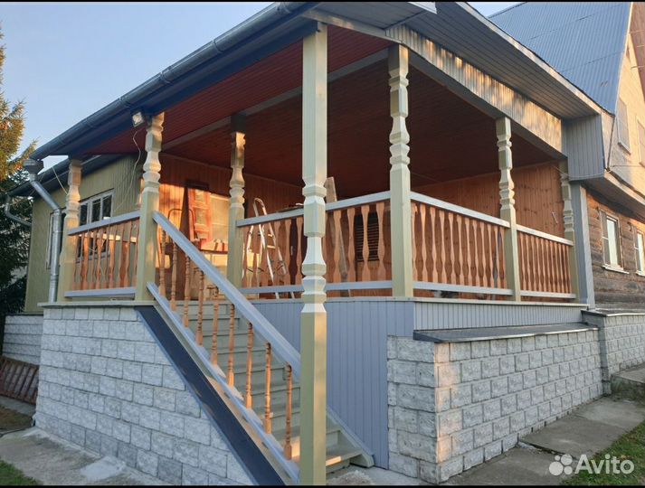 Плотник строитель