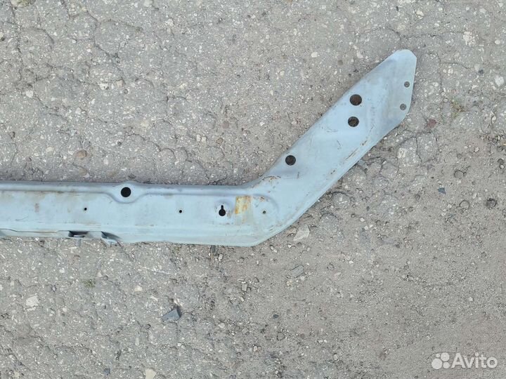 Верхняя Рамка телевизора granta