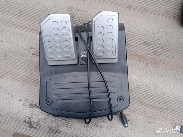 Игровой руль с педалями для пк