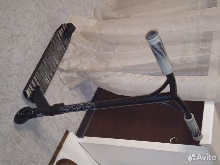 Трюковой самокат triton