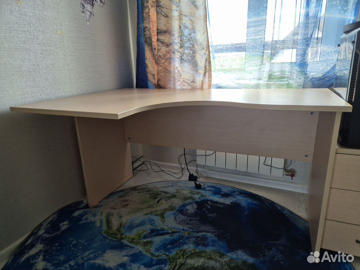 Компьютерный стол
