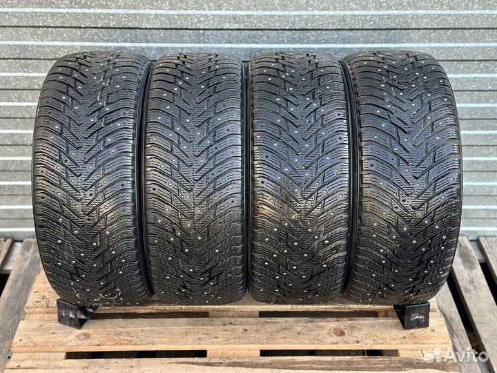Nokian Tyres Hakkapeliitta 8 245/40 R20 99T