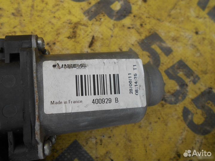 Стеклоподъемник задний правый Nissan Note (E11)