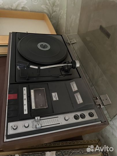 Проигрыватель винила СССР