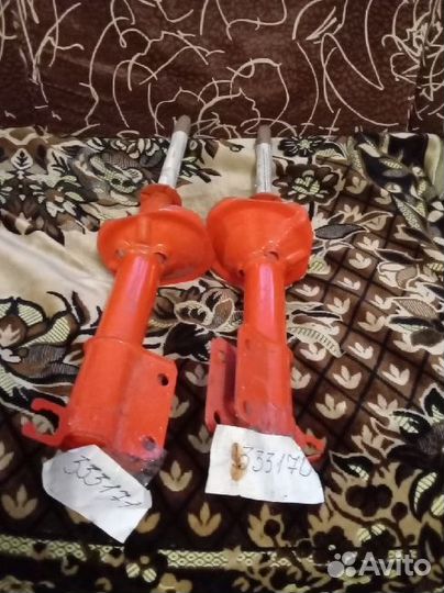 Амортизатор пер Daihatsu Applause 1989-1997