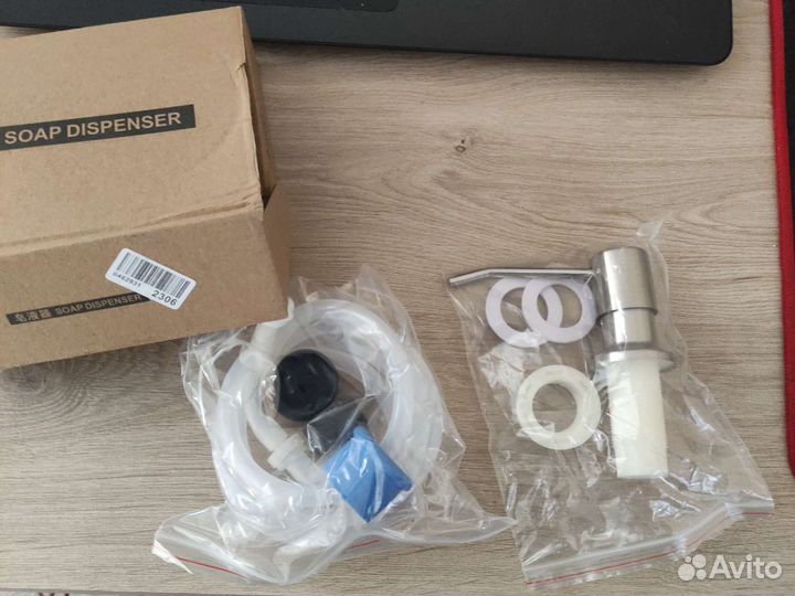 Дозатор для жидкого мыла