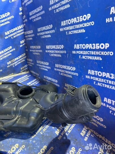 Бензобак Citroen C5 лифтбэк 2001