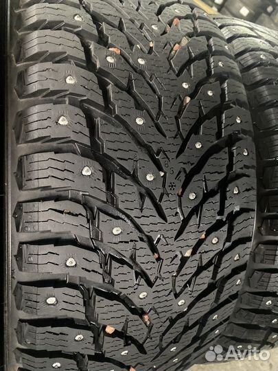 Nokian Tyres Hakkapeliitta 9 245/45 R18