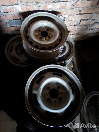 R13 Accelera 651 175/70, PCD 4x100 DIA 100