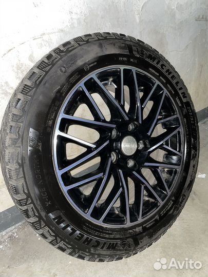 Michelin X-Ice North 4 205/55 R16