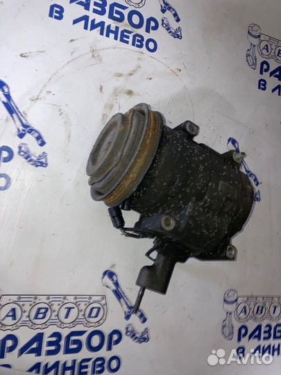 Компрессор кондиционера Toyota Cresta 100
