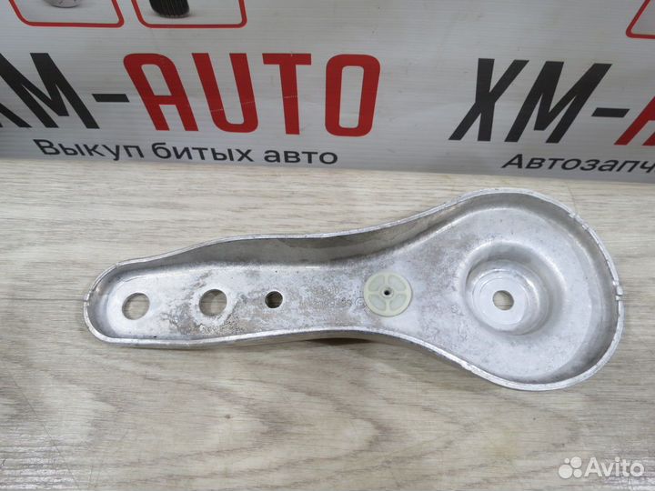 Кронштейн подрамника BMW 3 G20