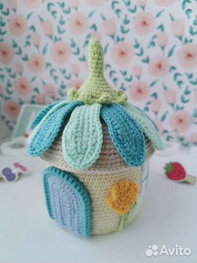 Шкатулка для украшений вязаная