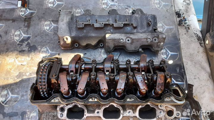 Мерседес Головка блока цилиндров в сборе Прав