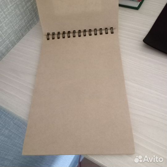 Скетчбук для эскизов с крафтовой бумагой