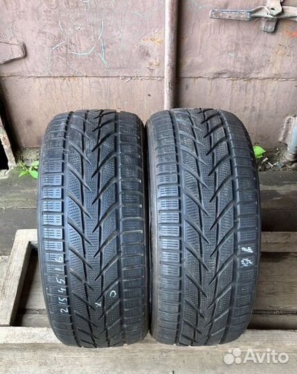 Toyo Snowprox S953 215/45 R16