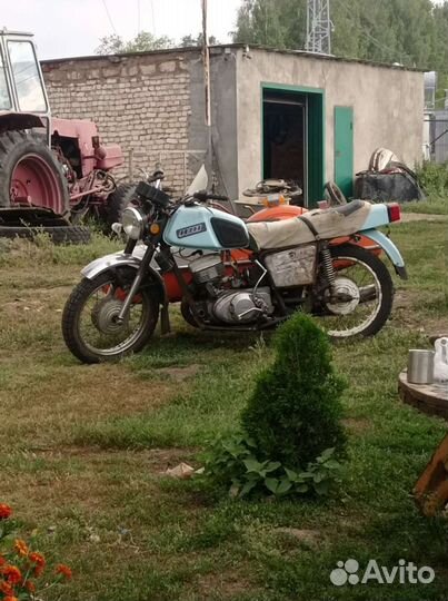 Мотоцикл иж планета 5