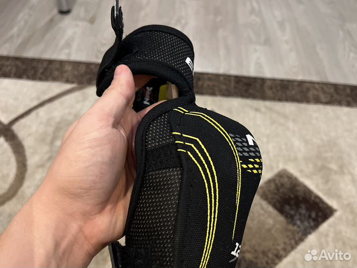 Налокотники хоккейные детские