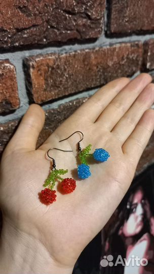 Серьги, ожерелья, кольца