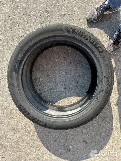 Michelin Pilot Sport 4 295/40 R21