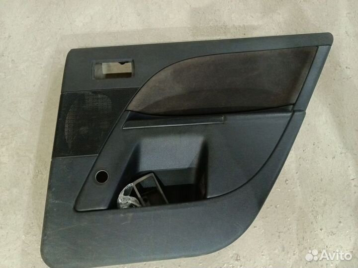 Обшивка двери Ford Mondeo