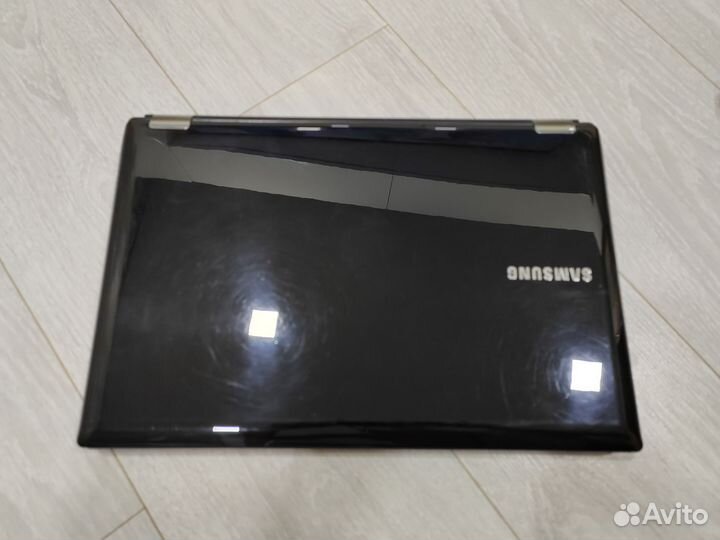 Ноутбук Samsung 15.6