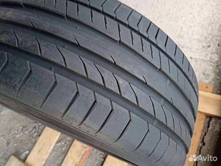 Continental ContiSportContact 5 SUV ContiSeal 255/40 R20