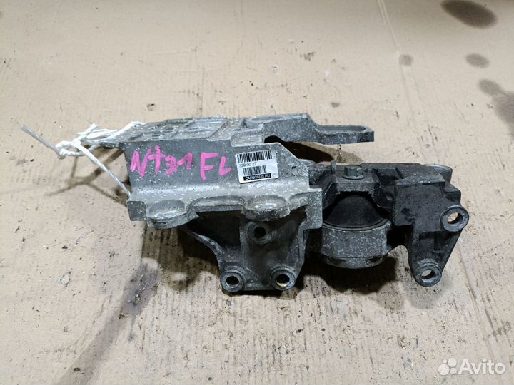 Подушка двс Nissan X-trail NT31 (Переднее Левое)