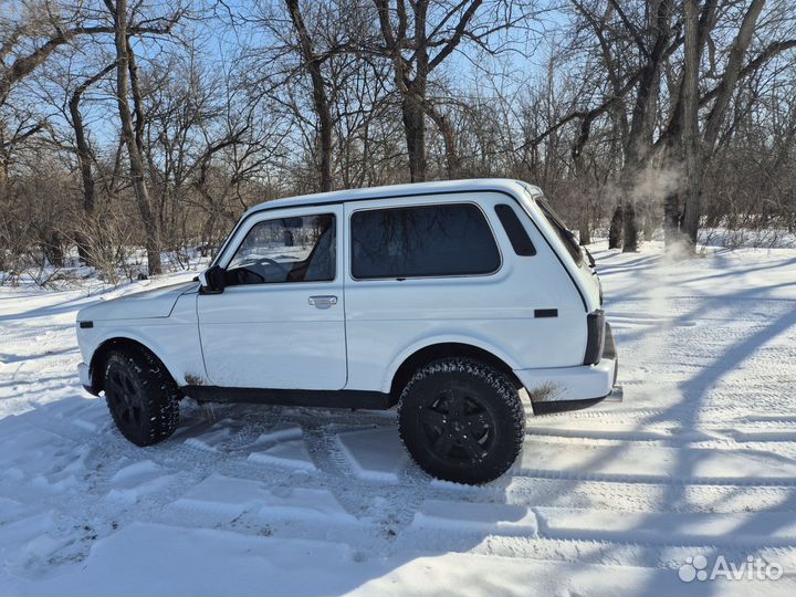 LADA 4x4 (Нива) 1.7 МТ, 2012, 140 000 км