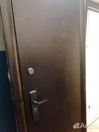 Металлическая дверь бу