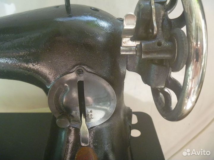 Универсальная Ножная Швейная Машинка Подольск 2М