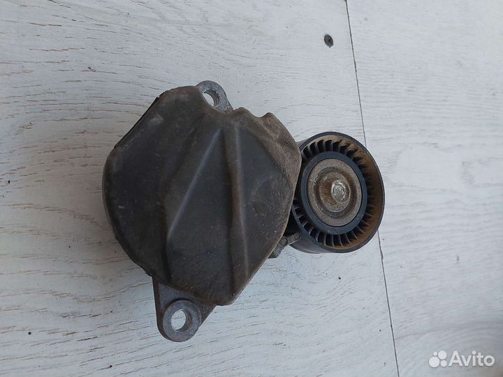 Toyota Rav4 XA50 Натяжитель ремня