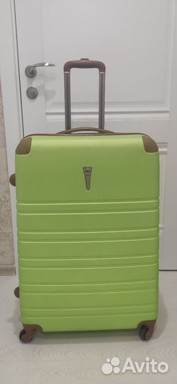 Чемодан большой