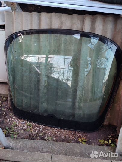 Заднее лобовое Ford mondeo