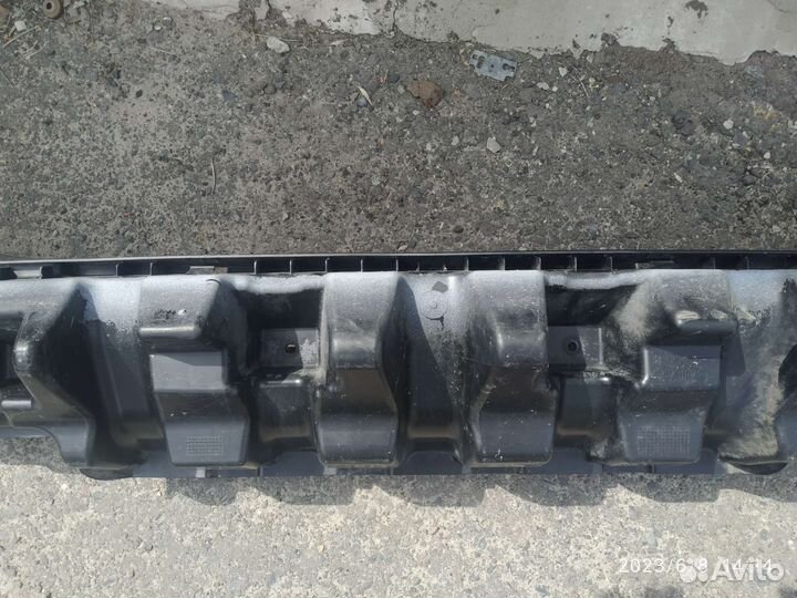 Усилитель заднего бампера на Пежо 408