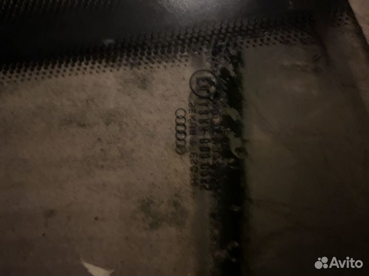 Стекло заднее левое audi 100 44 кузов