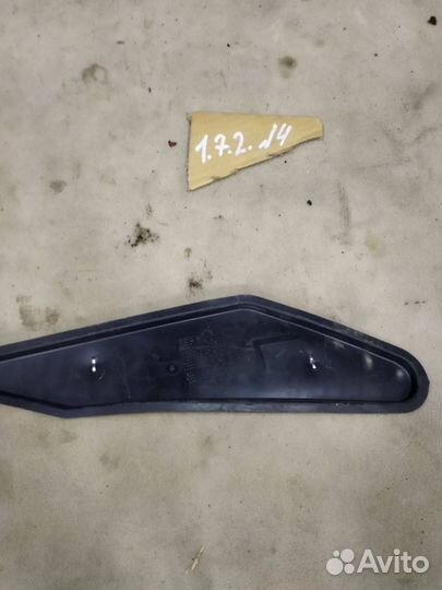 Заглушка Jeep Grand Cherokee WK2 ESG 2016