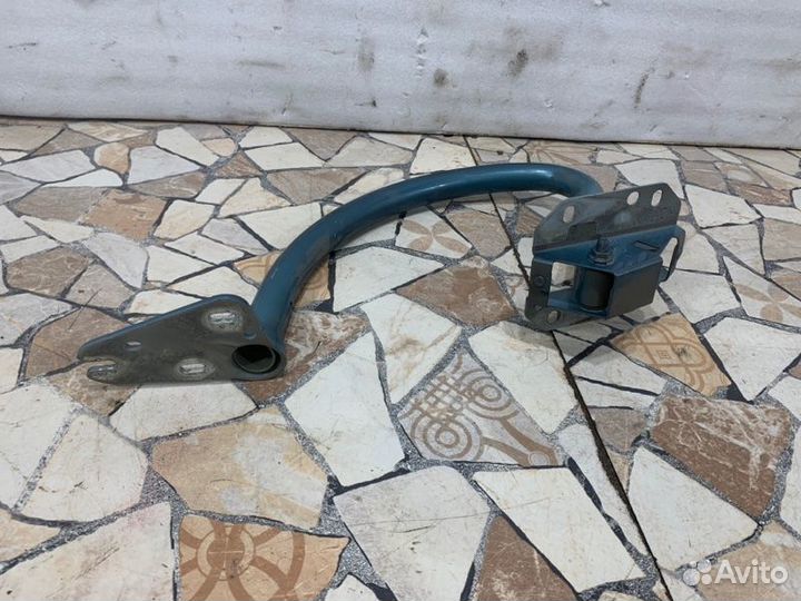 Петля крышки багажника Audi A5 купе 1.8 2008
