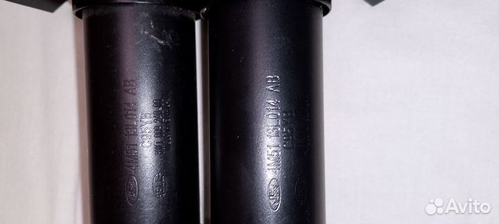 Форсунка омывателя фары Ford focus 2.L+R