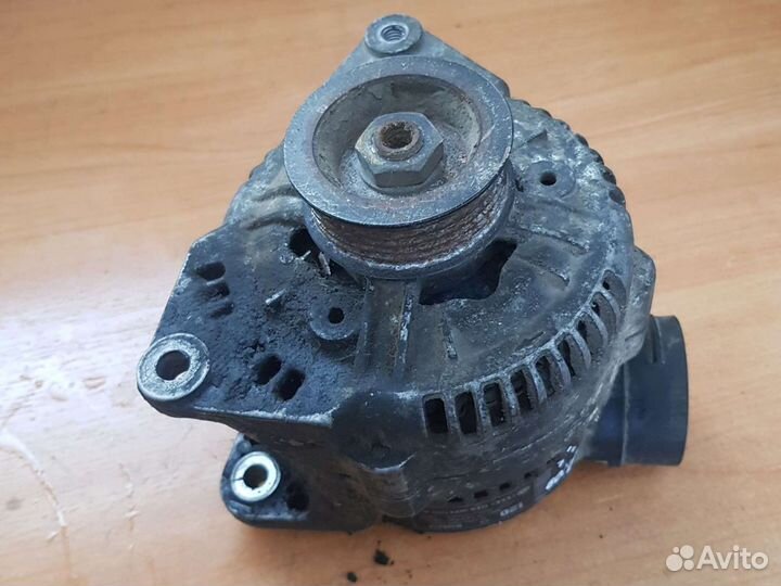 Генератор на Ауди 100 С4 120А