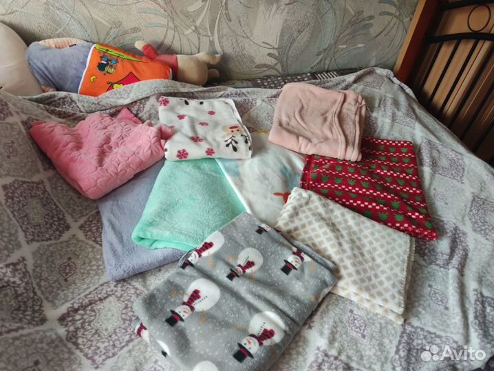 Детское постельное, пледы, одеяла, покрывала