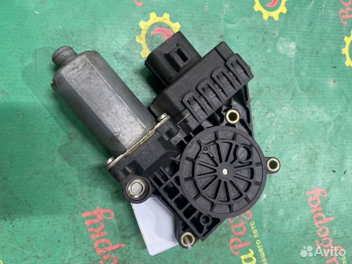 Моторчик стеклоподъемника передний левый Ford