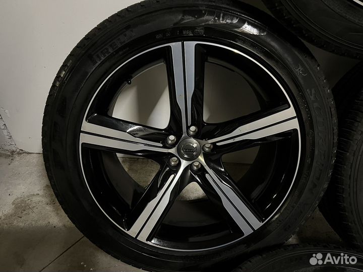 Комплект оригинальных колес R20 R-design XC90 2018