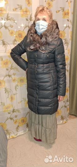 Пуховик женский 46 48 размер с натуральным мехом
