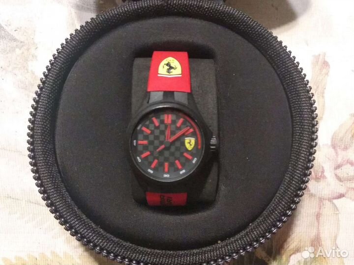 Часы Ferrari
